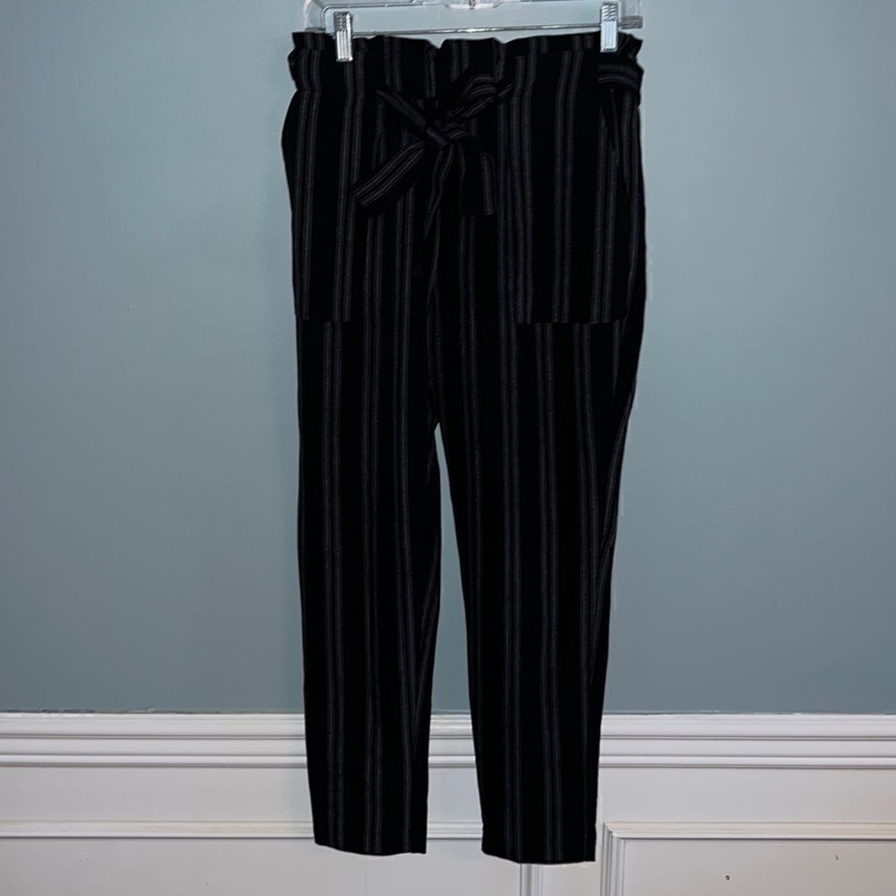 Streetwear Society paper bag straight leg elastic waist Women’s M pants NWT